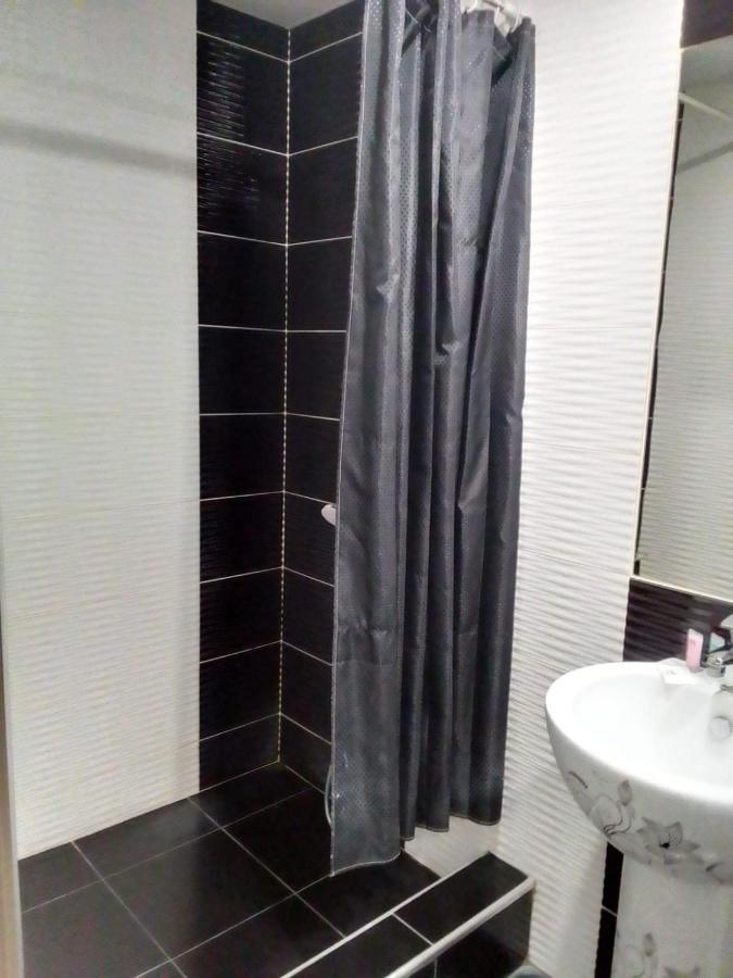 Planet Hotel Yerevan Bagian luar foto