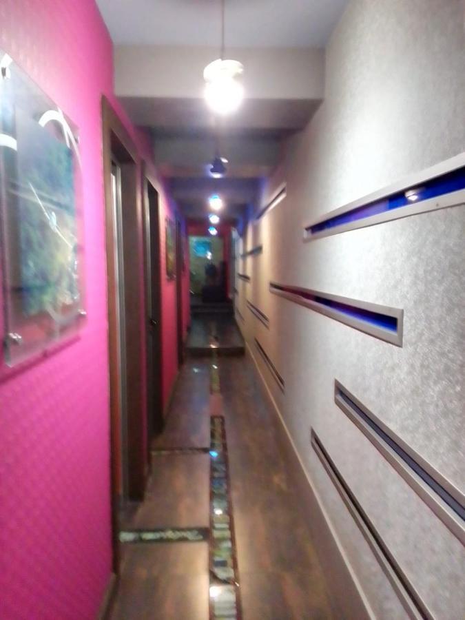 Planet Hotel Yerevan Bagian luar foto