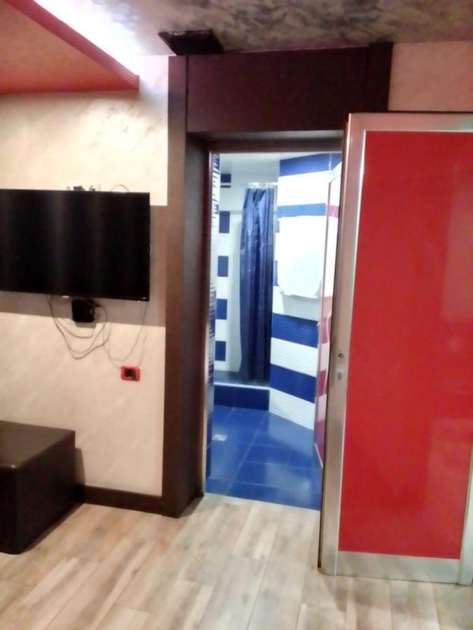 Planet Hotel Yerevan Bagian luar foto