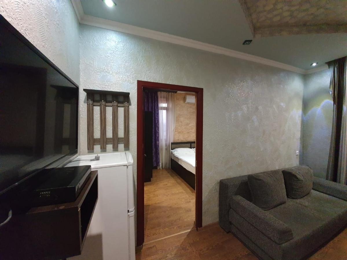 Planet Hotel Yerevan Bagian luar foto